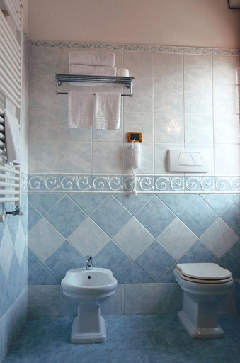 Bathroom, Hotel Geo, Rome