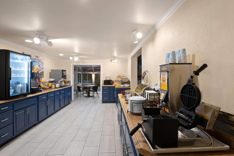 Food & Drinks 5, Days Inn by Wyndham Prescott, Yavapai