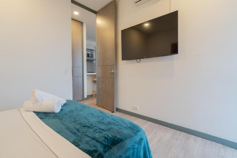 Room 4, Class Suites, Medellín