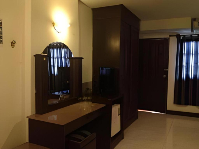 Others 5, Senesouk Hotel, Vientiane
