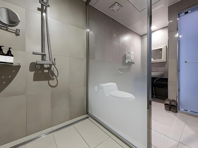 Bathroom 5, Yesan Bobos, Yesan