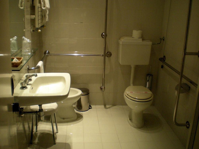 Bathroom 5, Hotel Sirena, Forli' - Cesena