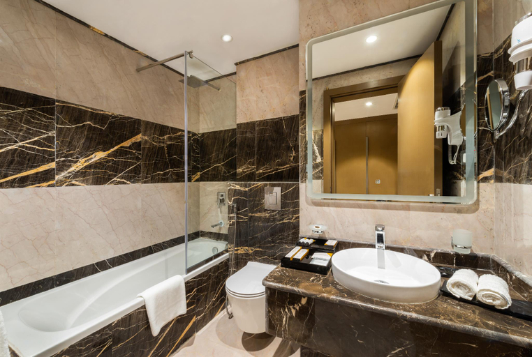 Bathroom 4, Warwick Riyadh Hotel, Riyadh