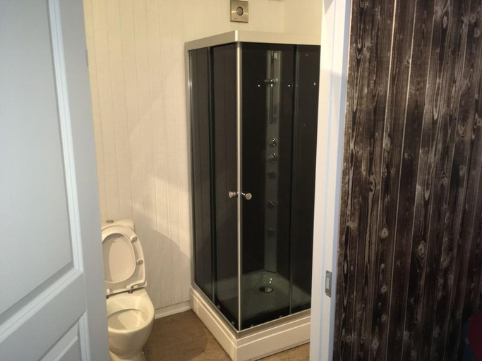 Bathroom 3, Hestkr Family Rooms, Billund