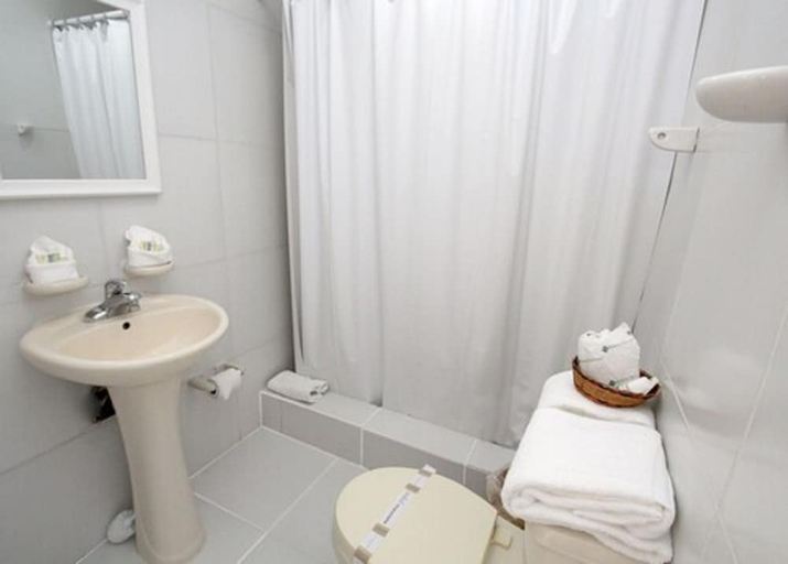 Bathroom 4, Parador Villas Del Mar Hau