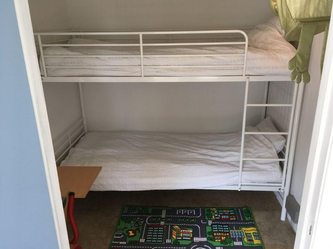 Bedroom 2, Hestkr Family Rooms, Billund