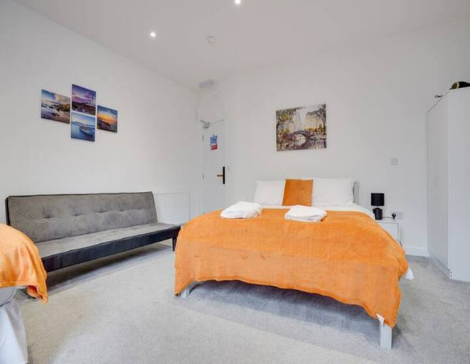 Bedroom 5, Homesly Guest Rooms - Self Check In, Northumberland
