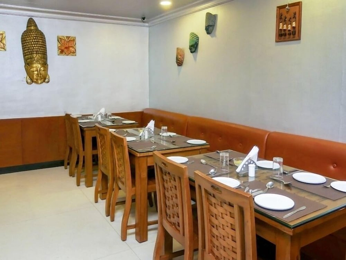Food & Drinks 3, MEENAKSHI'S SUNSHINE HOTEL, Madurai