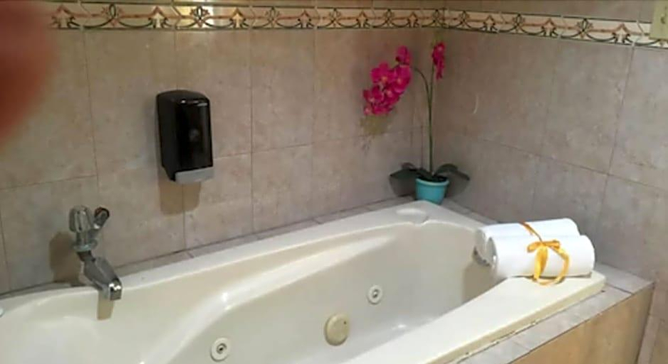 Bathroom, Hotel Vía España, Panamá