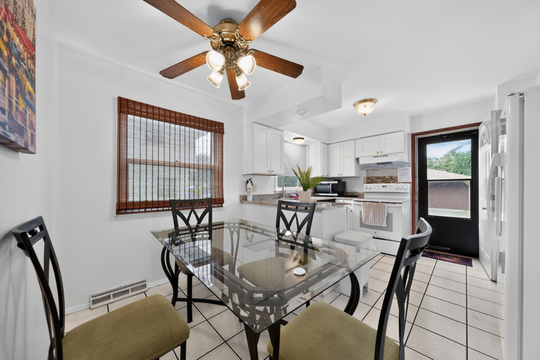 Private kitchen 4, Appleton Game House With Ping Pong & Foosball 3 Bedroom Duplex, Milwaukee