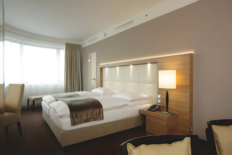 Bedroom 2, Hotel Berlin Alexanderplatz by Leonardo Hotels, Berlin