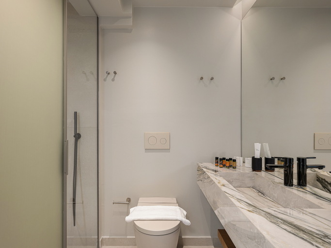 Bathroom 5, Iperion Beach, Crete