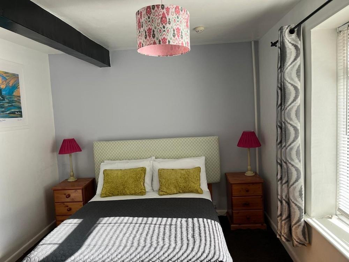 Bedroom 3, Smugglers Hotel, Torbay