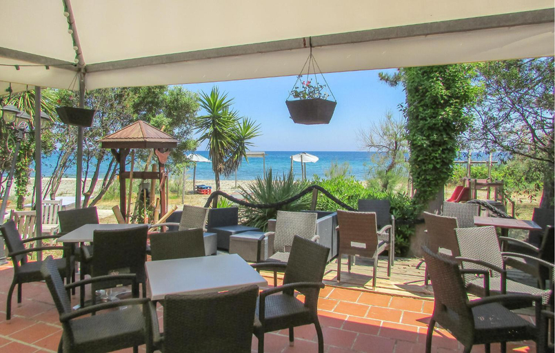Food & Drinks, Gorgeous Apartment In Moriani Plage, Haute-Corse