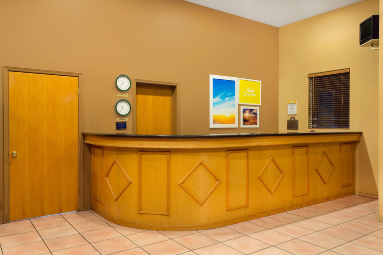 Public Area 2, Days Inn by Wyndham Bullhead City, Mohave