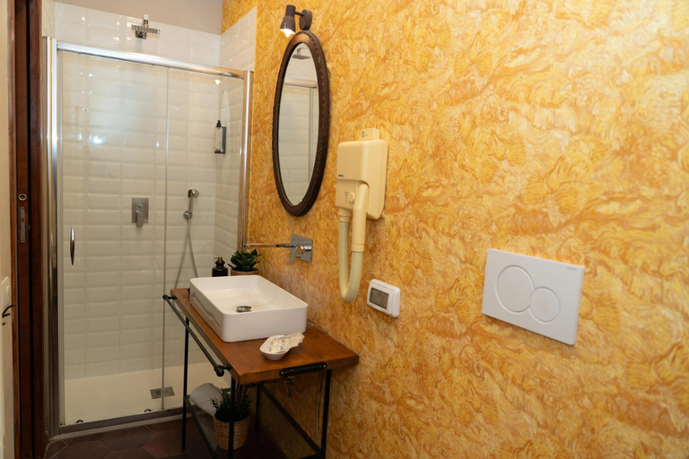 Bathroom 2, Napolicentrico, Napoli