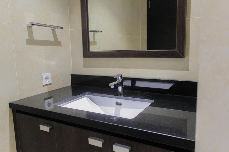 Bathroom 3, Exquisite 2Br at Branz BSD Apartment, Tangerang Selatan