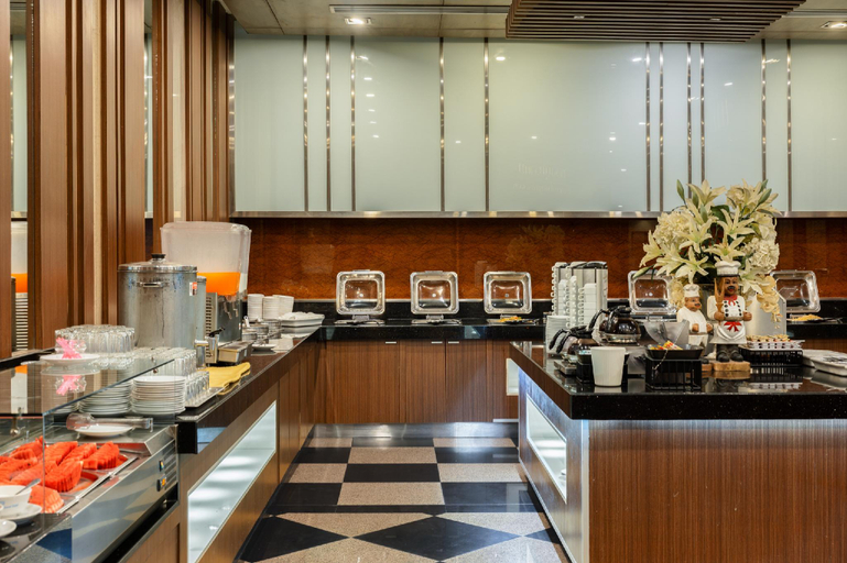 Food & Drinks 4, Sri U-Thong Grand Hotel, Muang Suphanburi