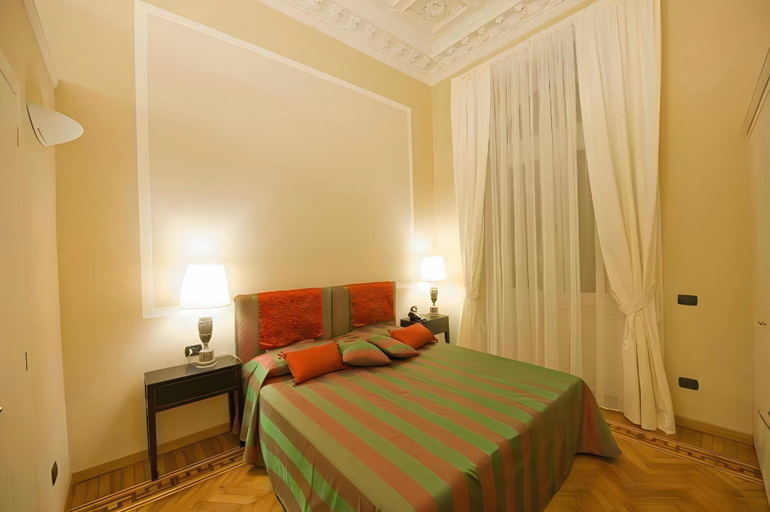 Bedroom 2, Palazzo Lombardo, Florence