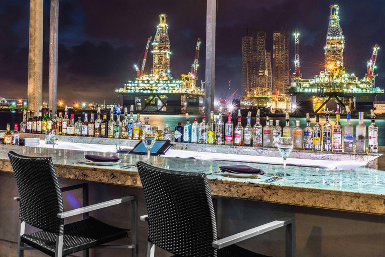 Food & Drinks 5, Harbor House Hotel and Marina at Pier 21, Galveston