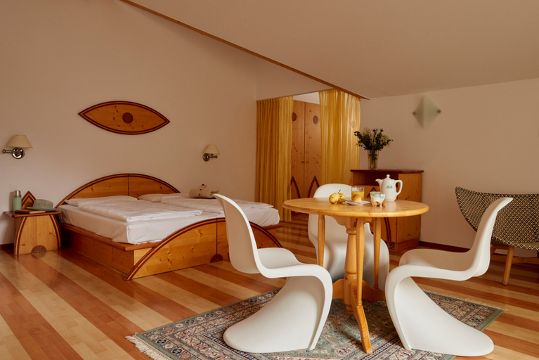 Bedroom 3, Parkhotel Sole Paradiso, Bolzano
