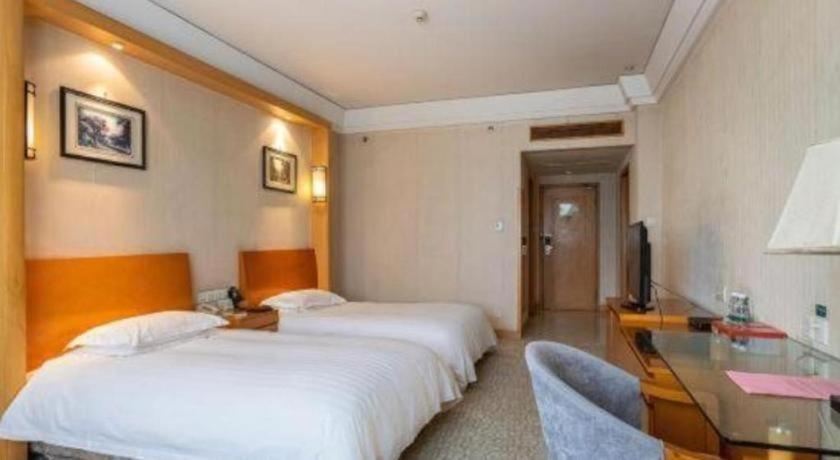 Bedroom 2, Jinyuan Jinling Plaza Xuzhou , Xuzhou