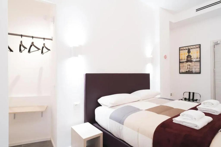 Bedroom 2, Lux Pretoria Rooms, Rome