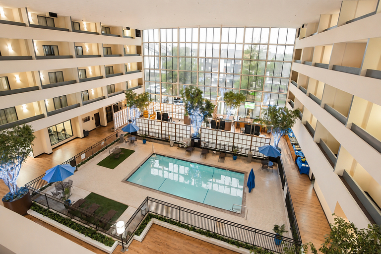 Sport & Beauty 3, Atrium Hotel and Suites DFW Airport South, Irving