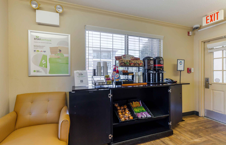 Food & Drinks 5, Extended Stay America Fairfax – Fair Oaks, Fairfax