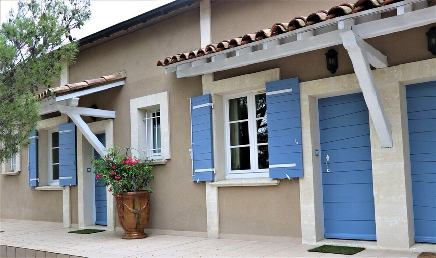 Exterior & Views 1, Domaine les Gendalis, Vaucluse