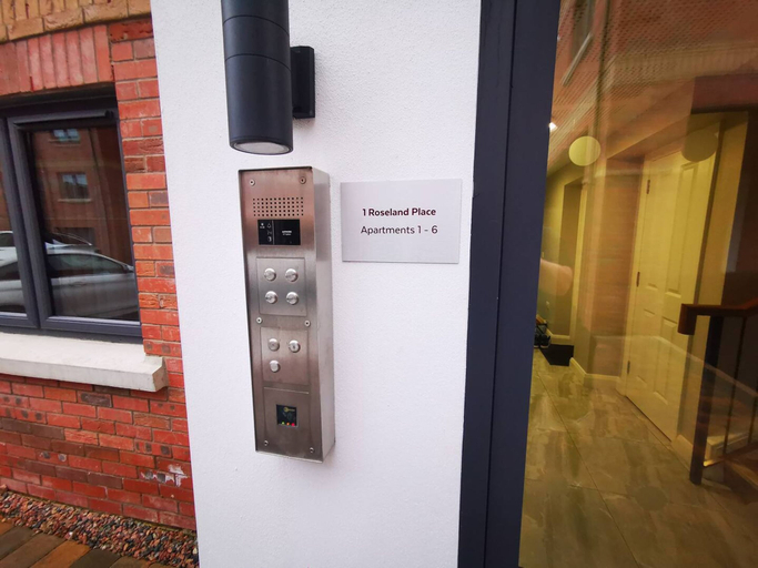 Others 4, Belfast Central 2 Bedroom Luxurious Modern Stay, Belfast
