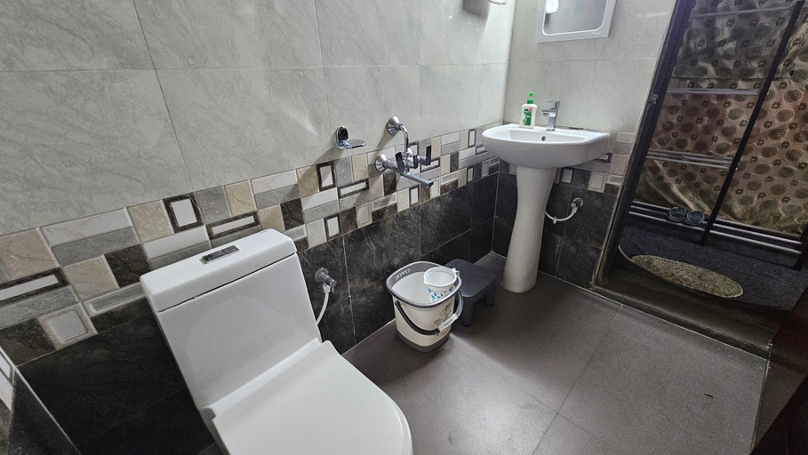 Bathroom 3, Kodom Bari Retreat, Kaziranga, Golaghat