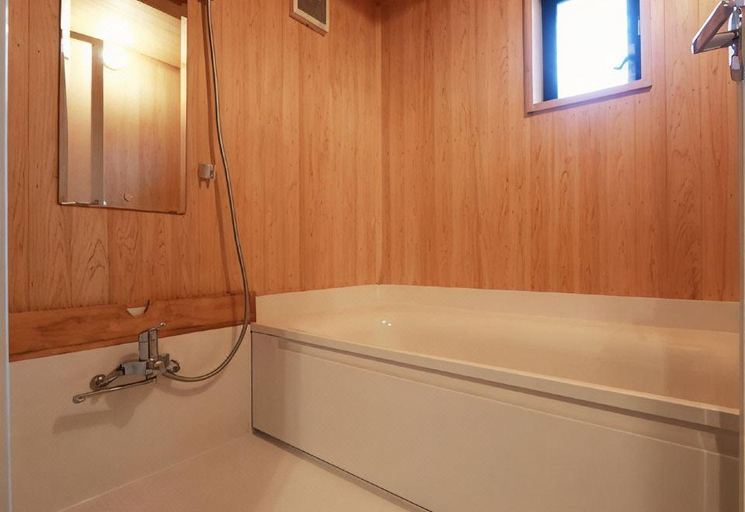 Bathroom, Guesthouse Tamaki, Sasayama