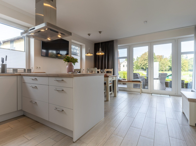 Private kitchen 5, Doppelhaushalfte Direkt am Hafen von Tonning, Nordfriesland