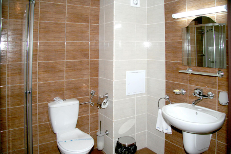 Bathroom 4, Hotel Izola Paradise, Nesebar