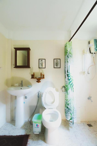 Bathroom, Joy's House, Muang Chiang Mai