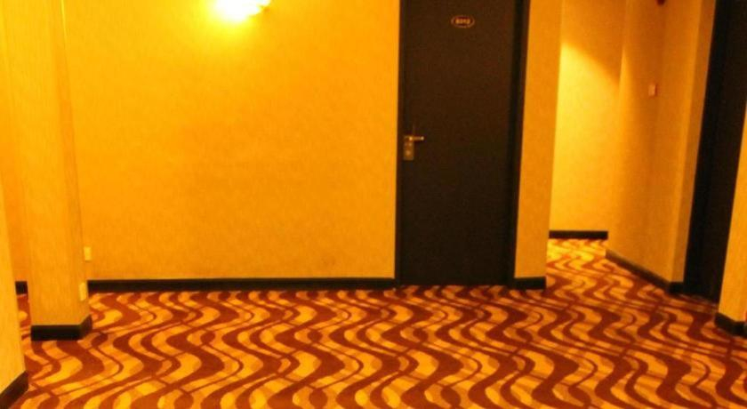Others 5, Clover Hotel, Johor Bahru