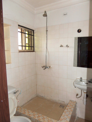 Bathroom 4, Wonder King Hotel, Mainland