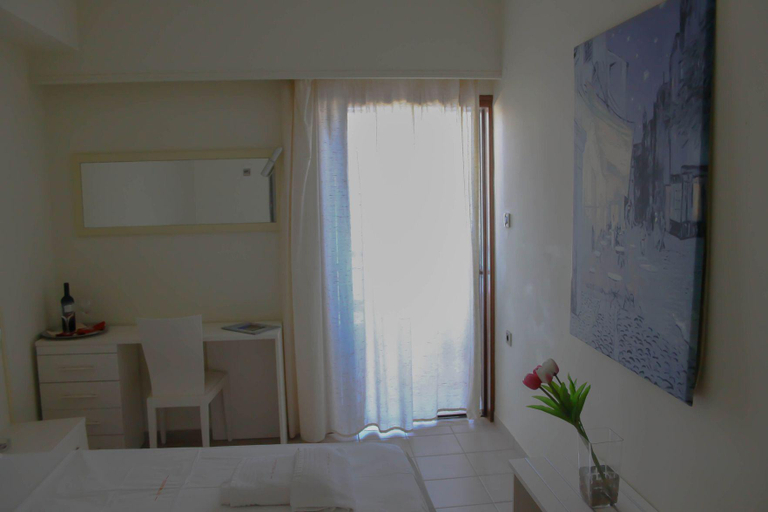 Bedroom 3, On The Rocks, Crete