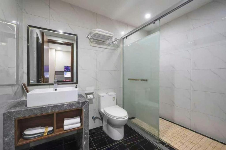 Bathroom 3, Echarm Hotel Jiayulongwan Peninsula, Xianning