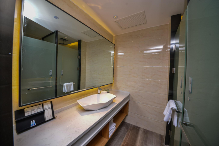 Bathroom 3, Borrman Hotel Jining Rencheng Guanghe Road, Jining