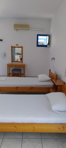 Bedroom 4, Creta Sun Hotel Studios, Crete