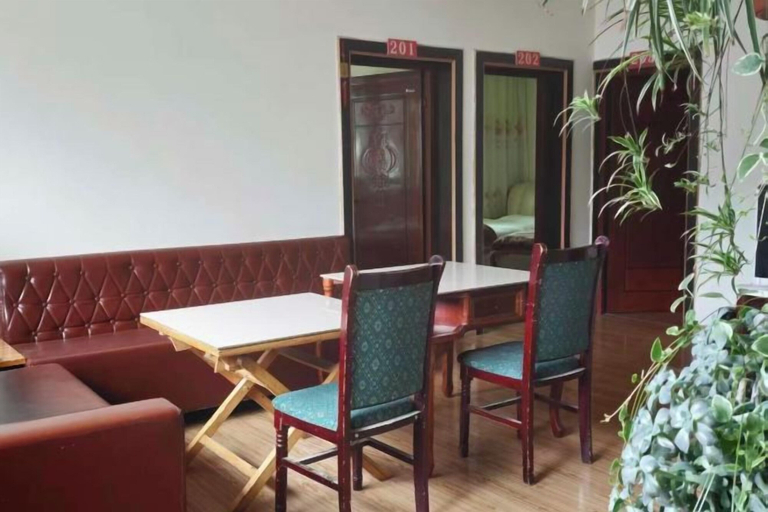 Others 4, Jiangling Inn, Ngawa Tibetan and Qiang
