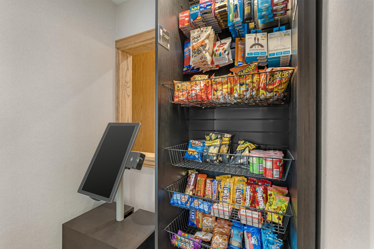Food & Drinks 5, Best Western Hesperia-Victorville Suites, San Bernardino