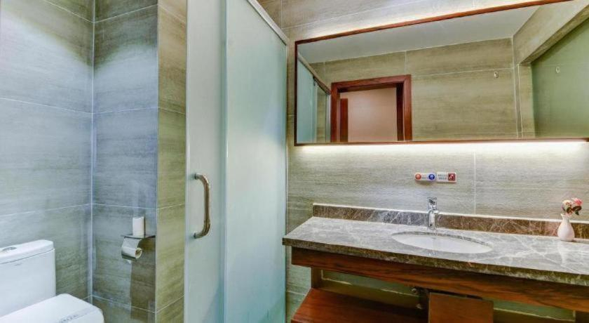 Bathroom 3, GreenTree Eastern Hotel Handan Daming Bus Station, Handan