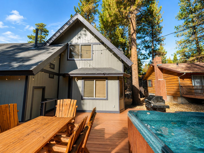 Sport & Beauty 4, Sunset Chalet, San Bernardino