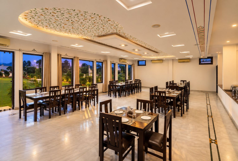 Food & Drinks 3, Hill Garden Resort – Near Fateh Sagar, Udaipur, Udaipur