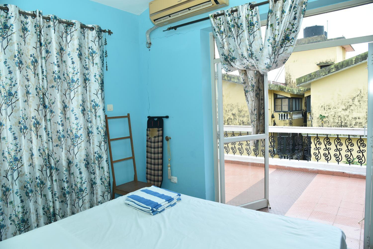 Bedroom, River side apartment, South Goa