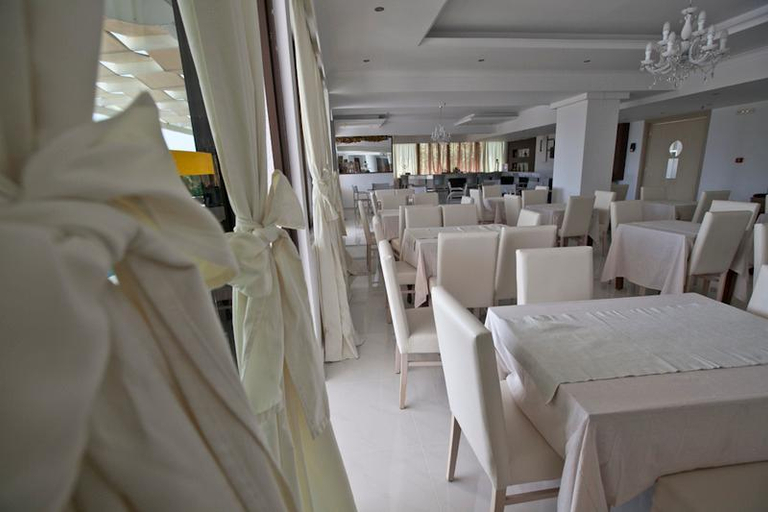 Food & Drinks 3, Afandou Mare, South Aegean