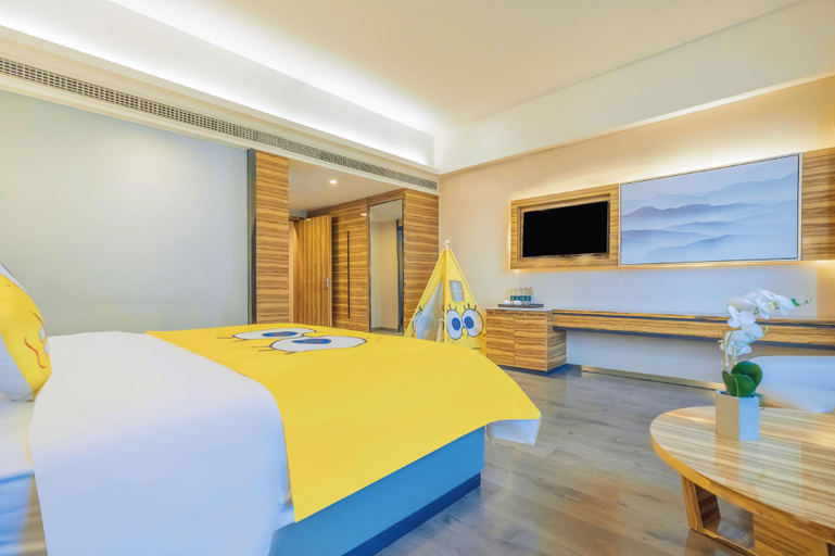Bedroom 2, Borrman Hotel Guilin Two Rivers and Four Lakes Elephant Hill Park, Guilin